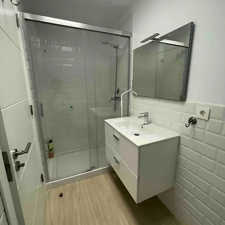 Sunset Bastián, Junto A La Costa *