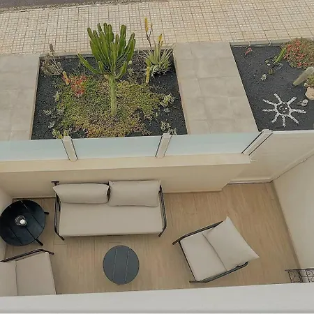 Sunset Bastián, Junto A La Costa Costa Teguise