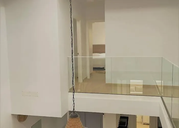 Sunset Bastian, Junto A La Costa Costa Teguise